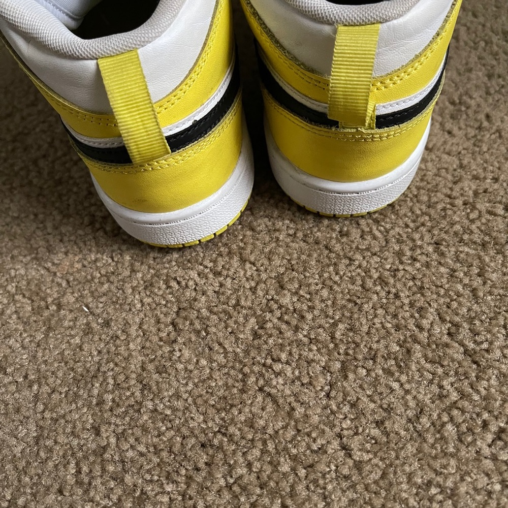 Jordan 1s - Picture 3 of 3
